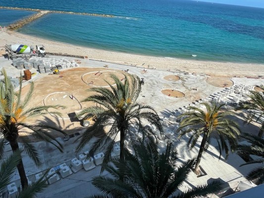 La subida de costes también afecta a las obras del frente litoral de Altea: prórroga de cinco meses