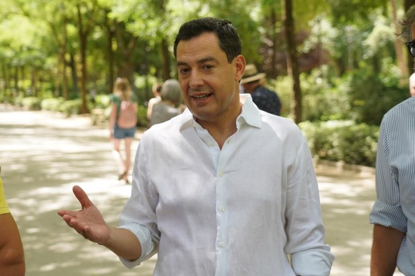 El CIS amplía a casi 12 puntos la ventaja del PP sobre el PSOE en Andalucía