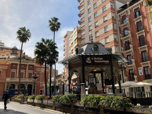 El Fadrell busca esquivar una nueva polémica y abre el proyecto de la Paz a vecinos y comerciantes