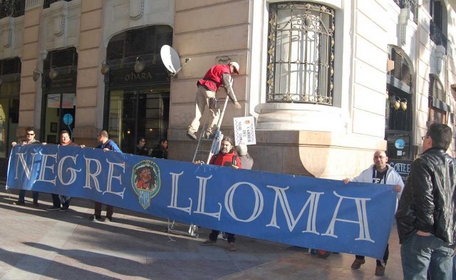El 'Negre Lloma' y el 'Tio Cuc', al rincón de pensar
