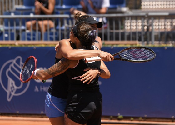 Bolsova y Masarova se llevan con autoridad el título de dobles en Valencia