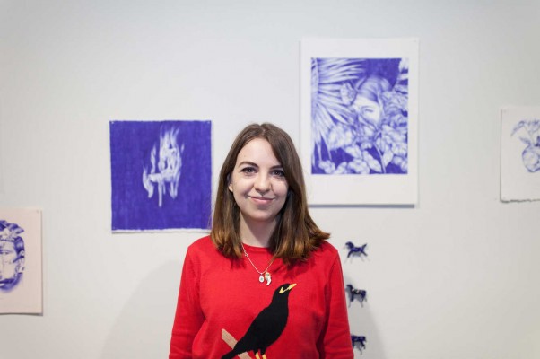 Nuria Riaza congela a base de papel y boli el inquietante mundo de los sueños