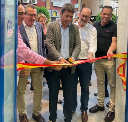 Carlos Mazón inaugura la sede del PP en Orihuela y anima a los militantes a 