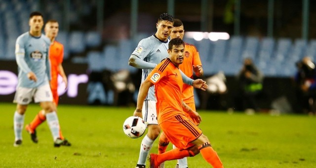 Vinícius Araujo: “Soy jugador del Valencia CF, me quiero quedar y marcar más goles”

