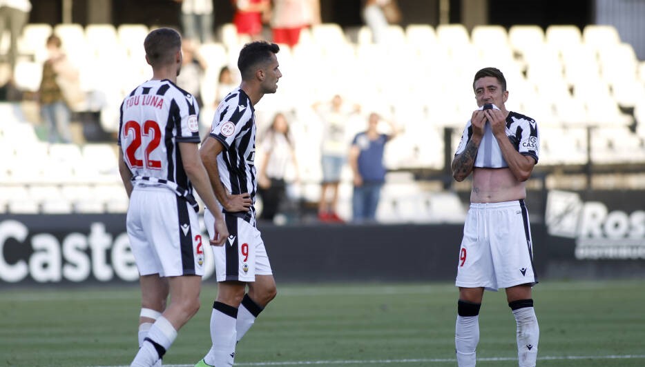 Vacaciones sin desconexión para los futbolistas del Castellón con contrato