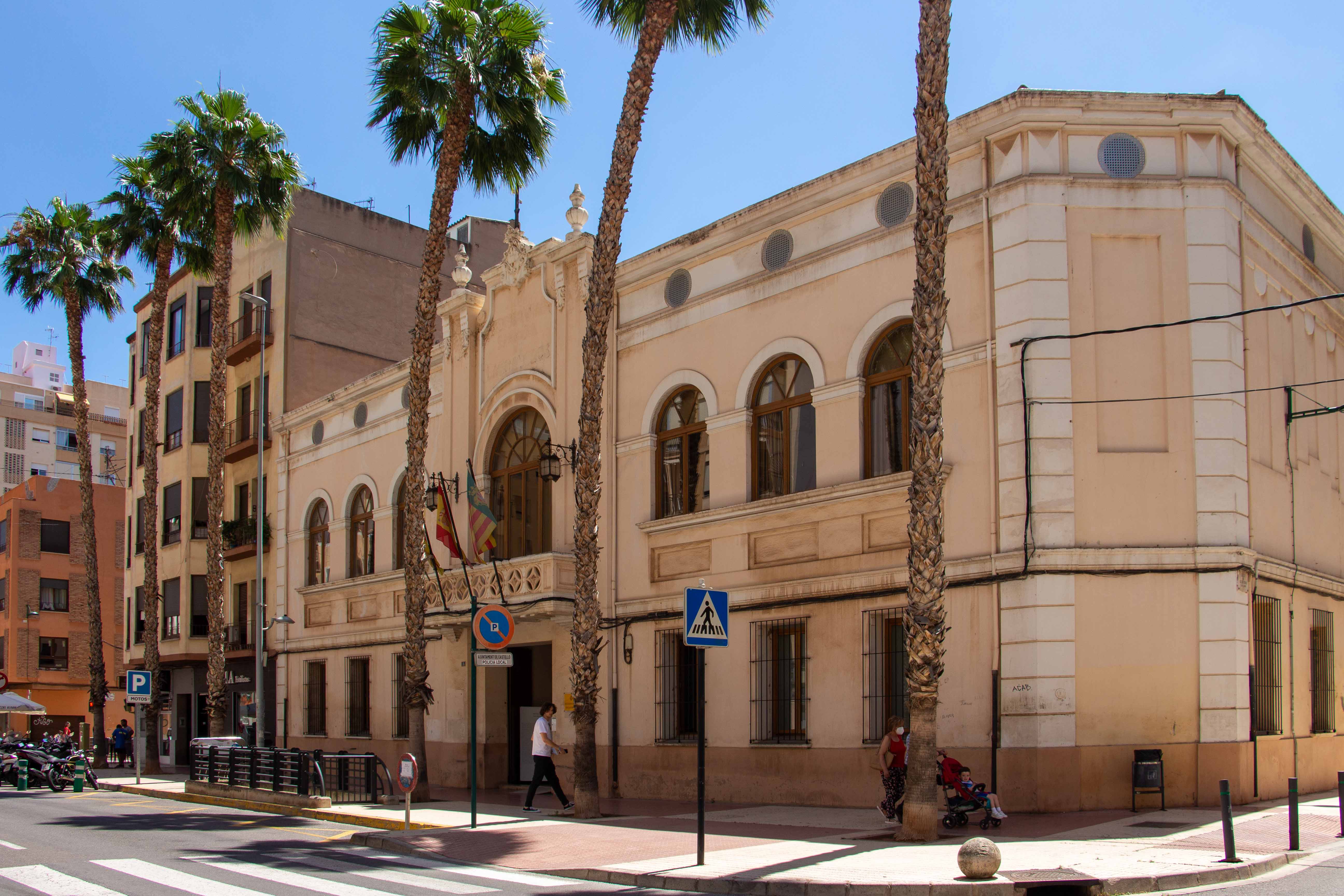 Castelló realiza la segunda fase de la reforma de la Cámara Agraria para mejorar la cubierta