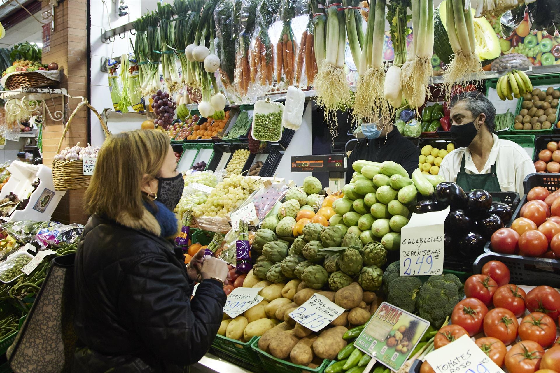Funcas revisa al alza la previsión de inflación media desde el 7% al 7,9%
