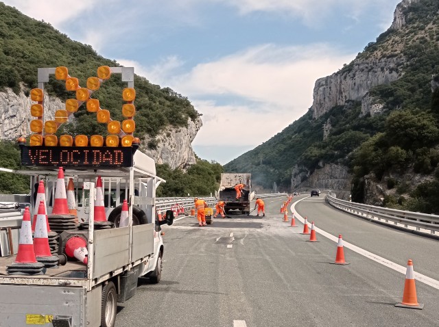 Becsa trabajará durante cuatro años más en la conservación de la AP-68, desde Zaragoza a Bilbao