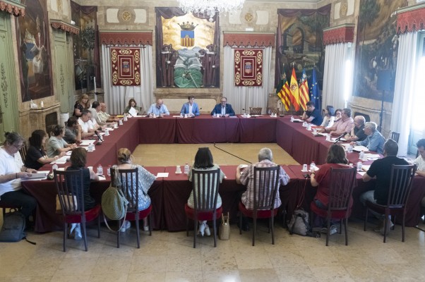 La Diputación avanza en la gestión de los puntos de atención a mayores con una jornada de trabajo