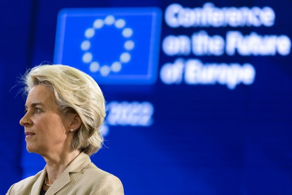 Bruselas pide a Argelia que revierta la suspensión del tratado de amistad con España