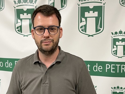 Petrer alega de nuevo contra la línea de alta tensión que pasa por la Sierra del Caballo 