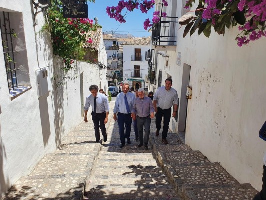 El Gobierno transfiere a la Generalitat los primeros 50 millones del plan de recuperación turístico