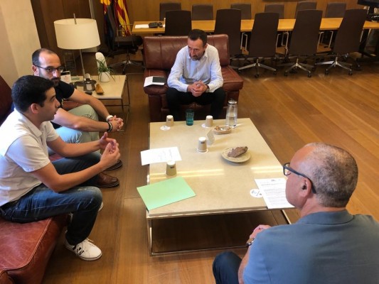 La Federación de Peñas del Elche le traslada al alcalde su preocupación con el entorno del estadio