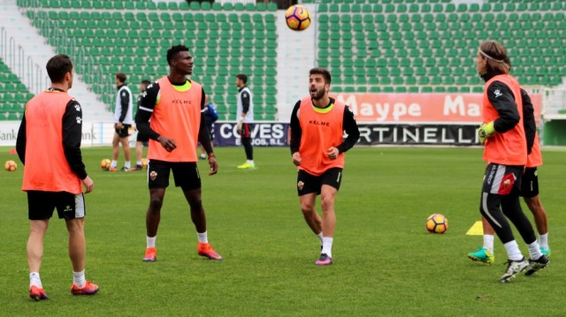 El Elche busca una victoria en el Tartiere para no alejarse del todo de la zona de promoción