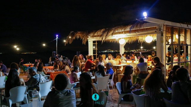 Los chiringuitos de Cartagena ponen el cartel de abierto para un puente con grandes expectativas

