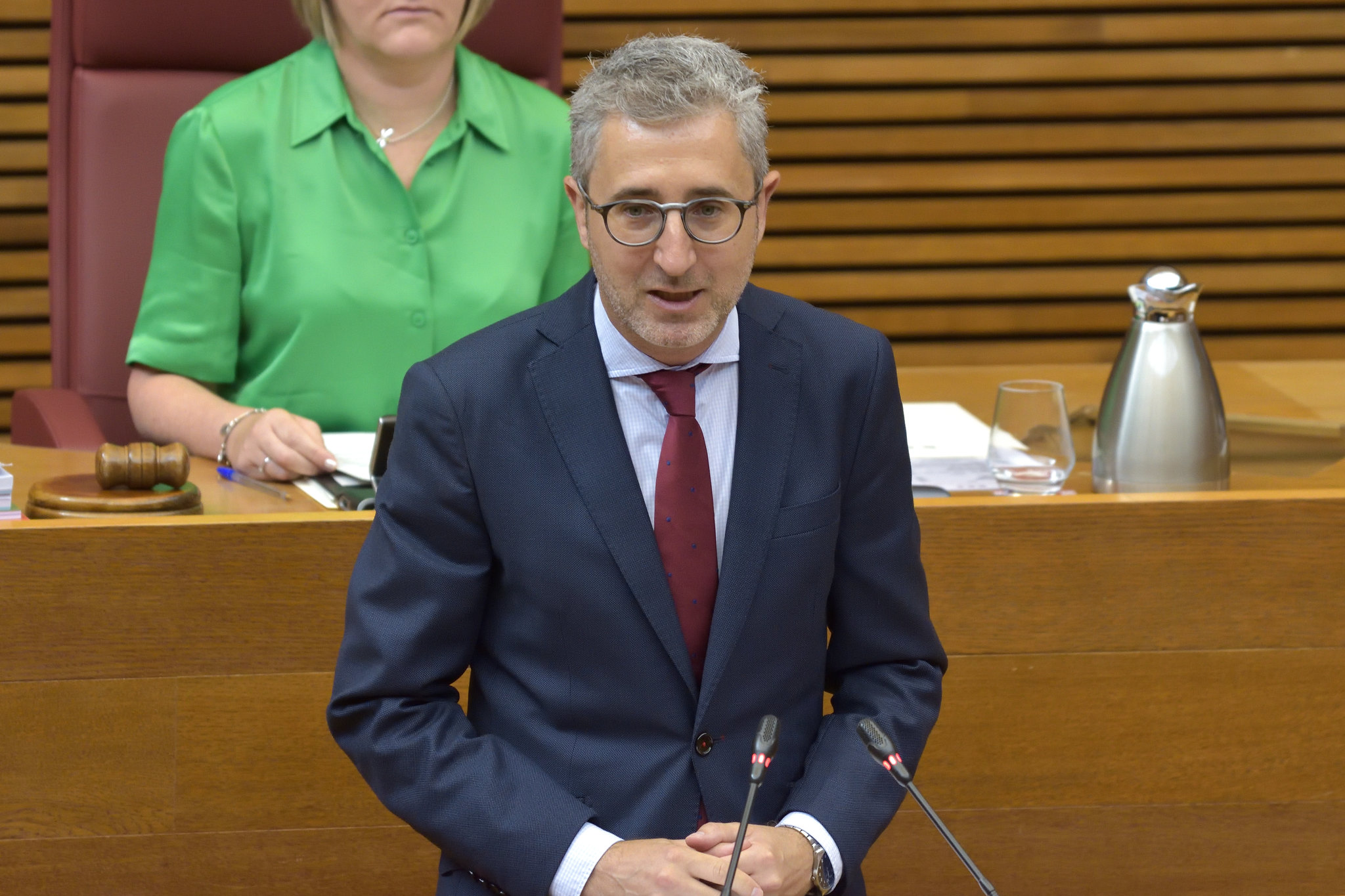 Compromís y Podem dan aire con la financiación a España en su debut como conseller de Hacienda en Les Corts
