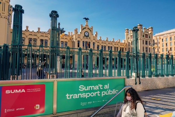 La Generalitat quiere ampliar la tarjeta 'Suma' a todo el núcleo de Cercanías antes de final de año