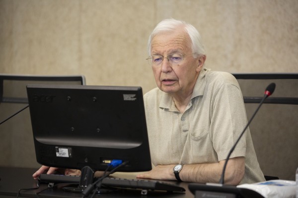 Jean-Marie Lehn aborda en la UJI las perspectivas que ofrece la química adaptativa