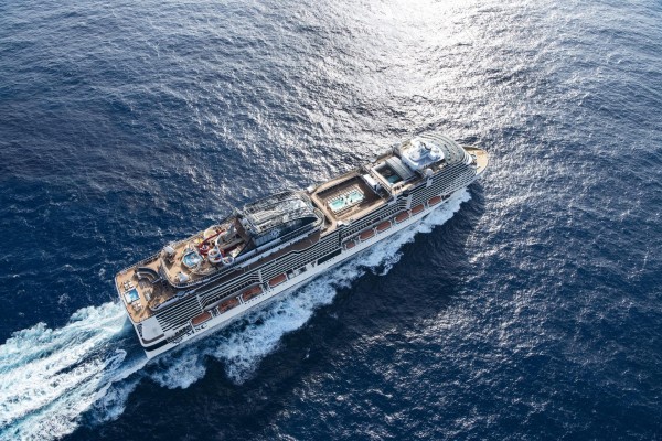 MSC lleva a València su crucero Bellissima para acelerar su crecimiento en el mercado español