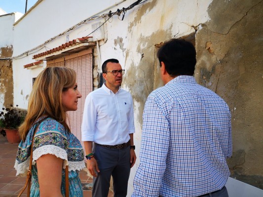 Mompó se duplica como 'candidato' en localidades clave mientras el PP decide sus cabezas de lista