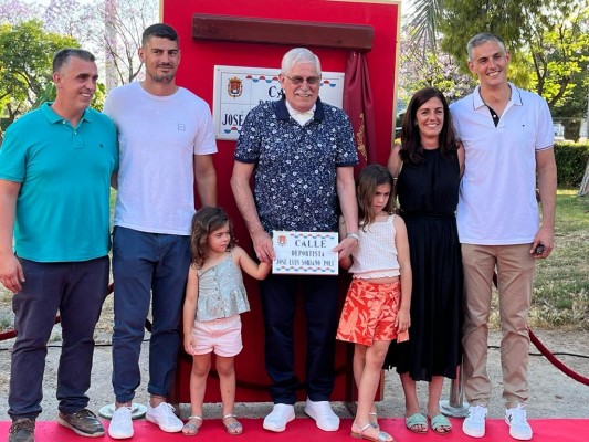 Alicante salda su deuda con 'Poli'