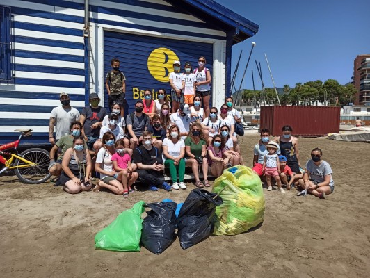 Benicàssim vuelve a unirse a la campaña de Libera para limpiar 'basuraleza' en el municipio