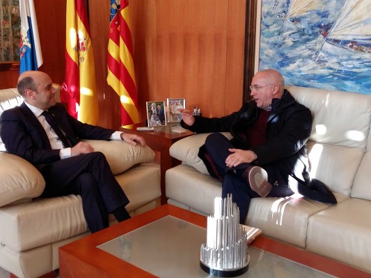 Alicante estrecha lazos con San Vicente y garantiza colaboración sobre Ikea