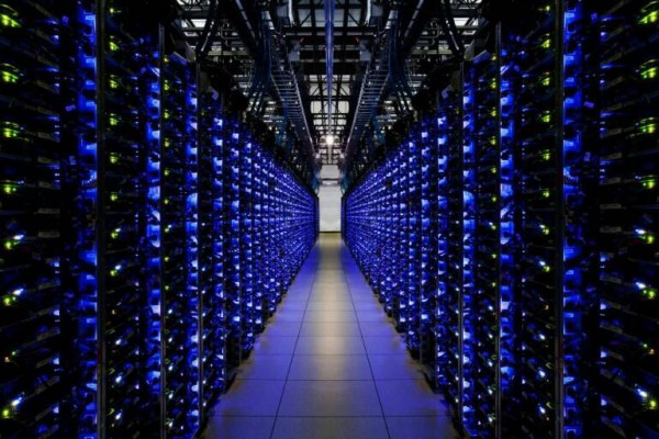 Valencia toma posiciones en el sector de centros de datos