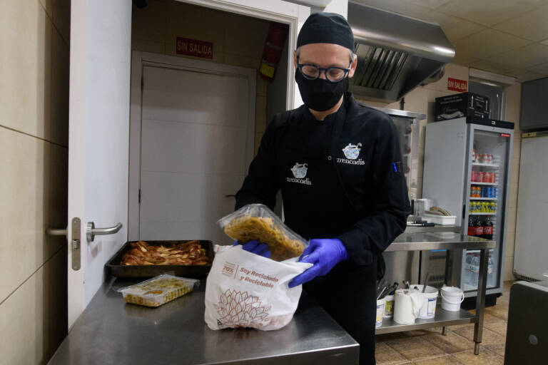 El Gobierno obligará por ley a los restaurantes a ofrecer al cliente las sobras de su comida