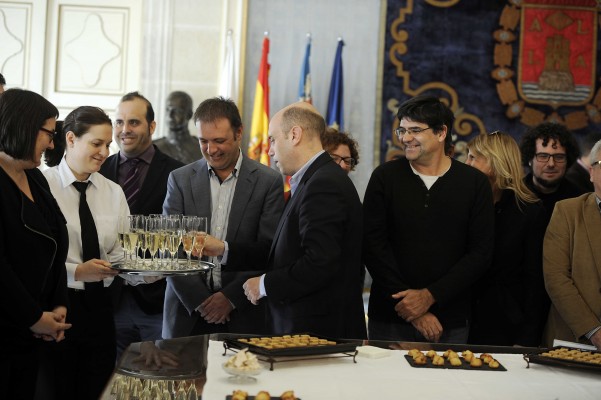 Cruce de 'mails' en el tripartito de Alicante: entre la revisión y la ruptura del pacto   