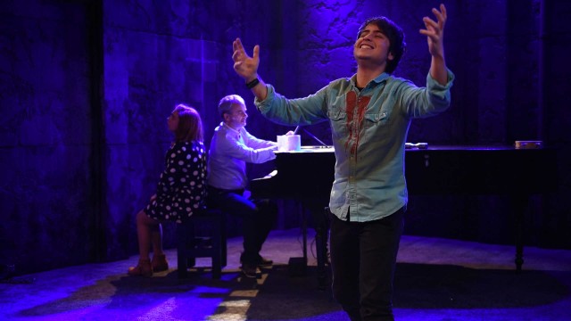 'La mejor canción del mundo' suena en Rambleta: teatro entre el thriller y el musical