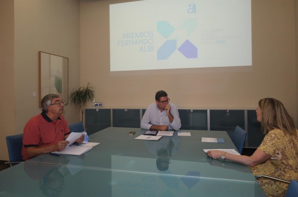 La Diputación de Alicante recupera el Premio Albi como insignia municipalista en el 200 aniversario de la institución