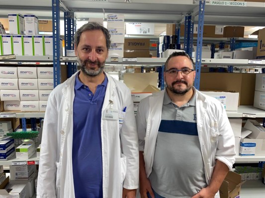 El Hospital de Torrevieja crea un servicio para repartir medicamentos a domicilio