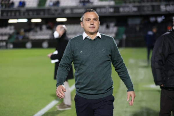 Escobar desea al Castellón que vuelva a estar donde se merece

