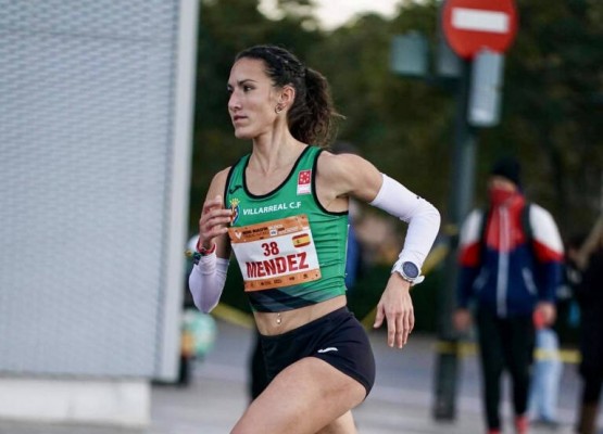 La atleta del Playas Laura Méndez se lleva la Madrid Vintage Run, que en hombres gana Weldon Langat