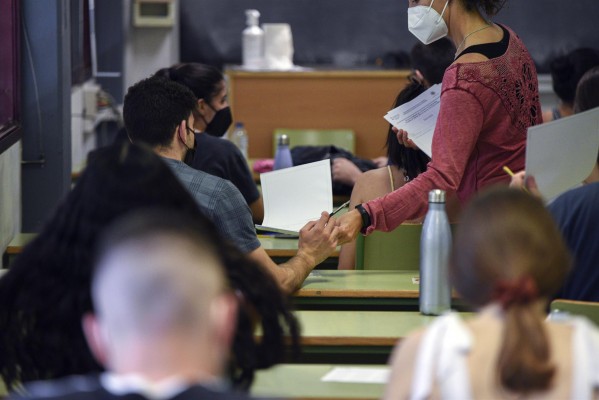 La PAU en la Comunitat Valenciana movilizará a 1.485 profesores distribuidos en 55 tribunales