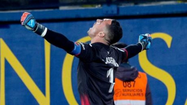 El Villarreal busca portero tras la marcha de Asenjo
