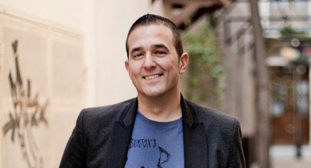 Jovi Lozano-Sesser gana el Premi Enric Valor con una crónica de superación frente a la pandemia