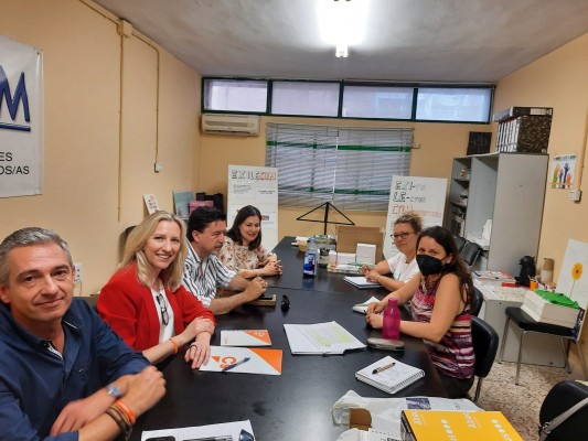 Ciudadanos y FAPA-RM denuncian la paralización de la ley de gratuidad de los libros en educación obligatoria