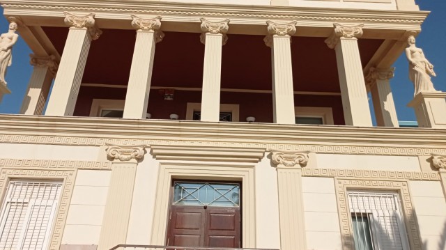L’Ajuntament repara les cariàtides i la balconada de la Casa-Museu Blasco Ibáñez
