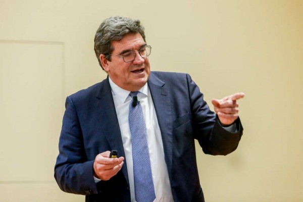 Escrivá confirma la subida del 15 % para las pensiones no contributivas
