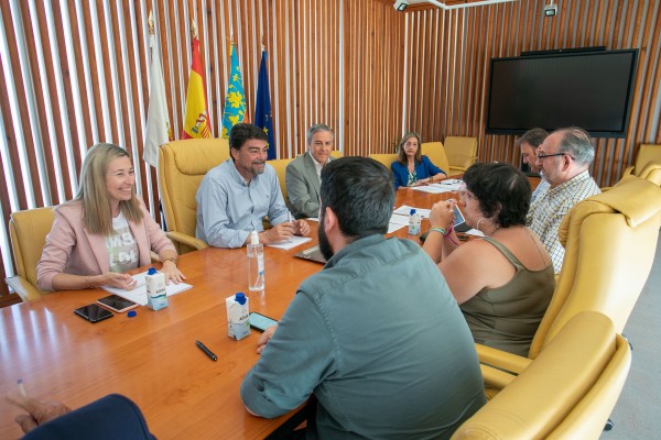 El bipartito de Alicante suma a Vox y la abstención de la izquierda a su plan inversor por 33 millones