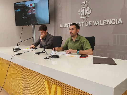 El Ayuntamiento de València renueva la mitad de su parque móvil por vehículos eléctricos