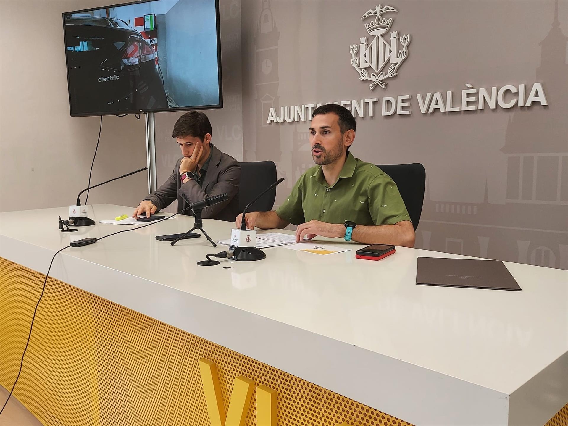 El Ayuntamiento de València renueva la mitad de su parque móvil por vehículos eléctricos