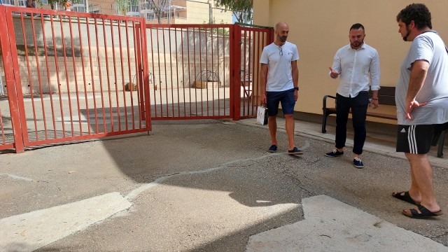 Compromís alerta de la dejadez en el CEIP El Palmeral y pide su inclusión en el Plan Edificant