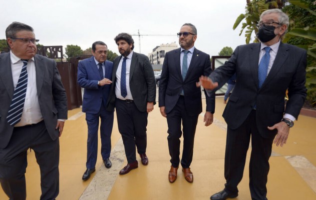 La Cámara de Comercio de Murcia se descuelga del PP y dice que sí cree en la caducidad de mandatos