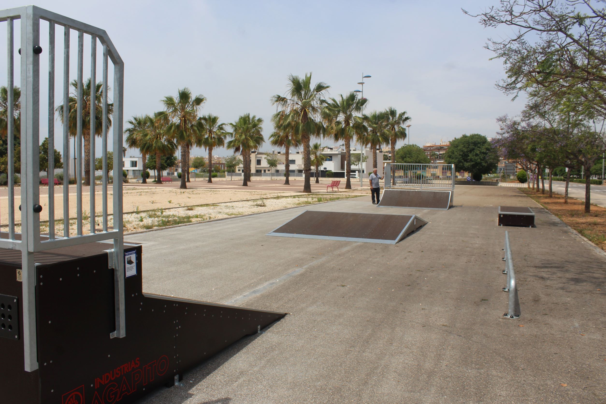 Burriana estrena su nuevo parque de skate en el jardín de Novenes de Calatrava con 220 m²