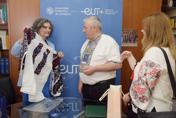 La UPCT y la universidad ucraniana de Podolia firman su primer acuerdo de colaboración