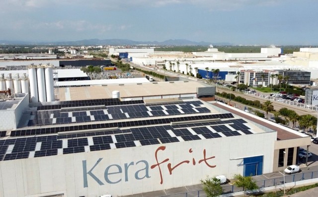 Kerafrit suma una nueva planta fotovoltaica para reducir su huella de carbono y ahorrar energía