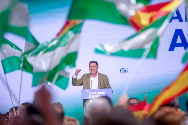 El PP ganaría en Andalucía pero necesitaría a Vox para gobernar con mayoría, según el CIS